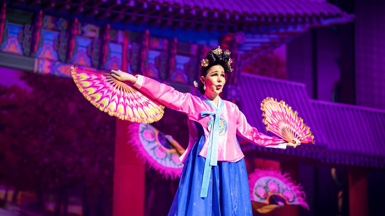 Chương trình biểu diễn Alcazar Cabaret Chương trình biểu diễn Alcazar Cabaret